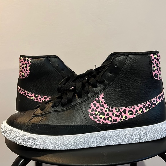 Nike Other - Girl's Nike Blazer